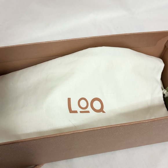 LoQ Xavi Strappy  Sandals - Picture 5 of 13